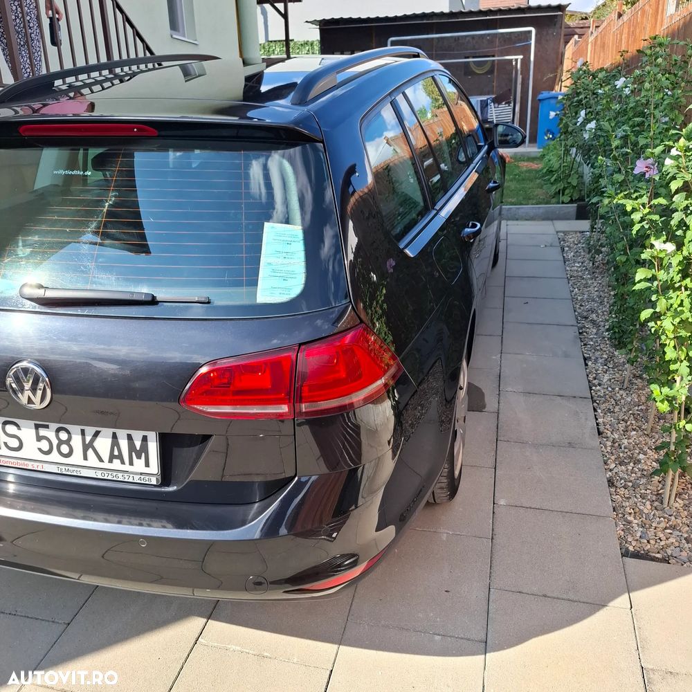Volkswagen Golf 1.6 TDI DPF BlueMotion Technology Comfortline - 11