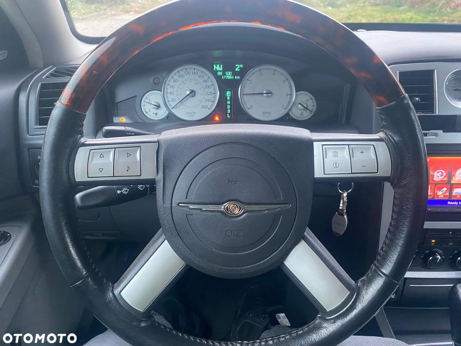 Chrysler 300C Touring 2.7 Automatik - 14