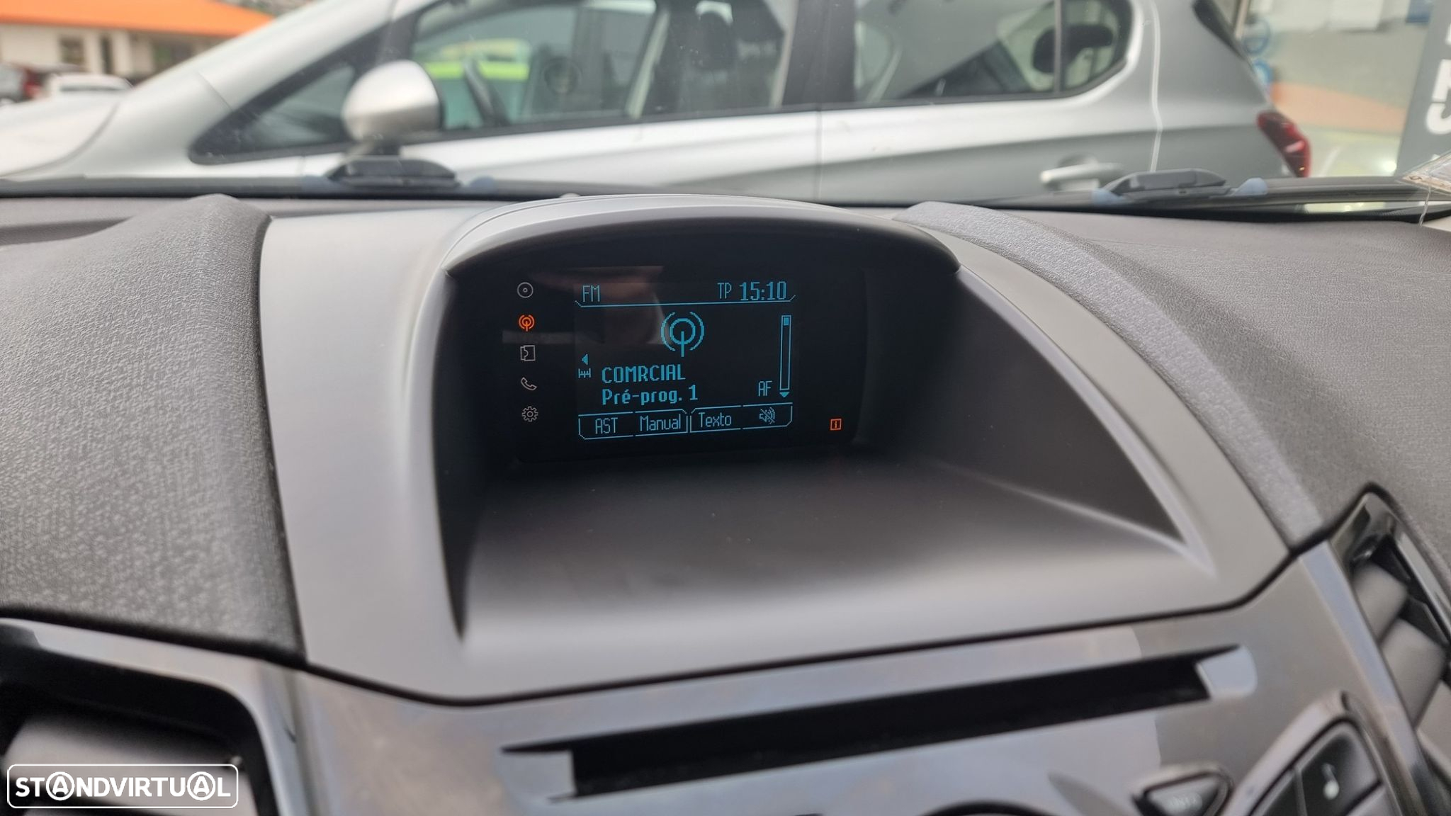 Ford Fiesta 1.0 T EcoBoost Titanium - 10