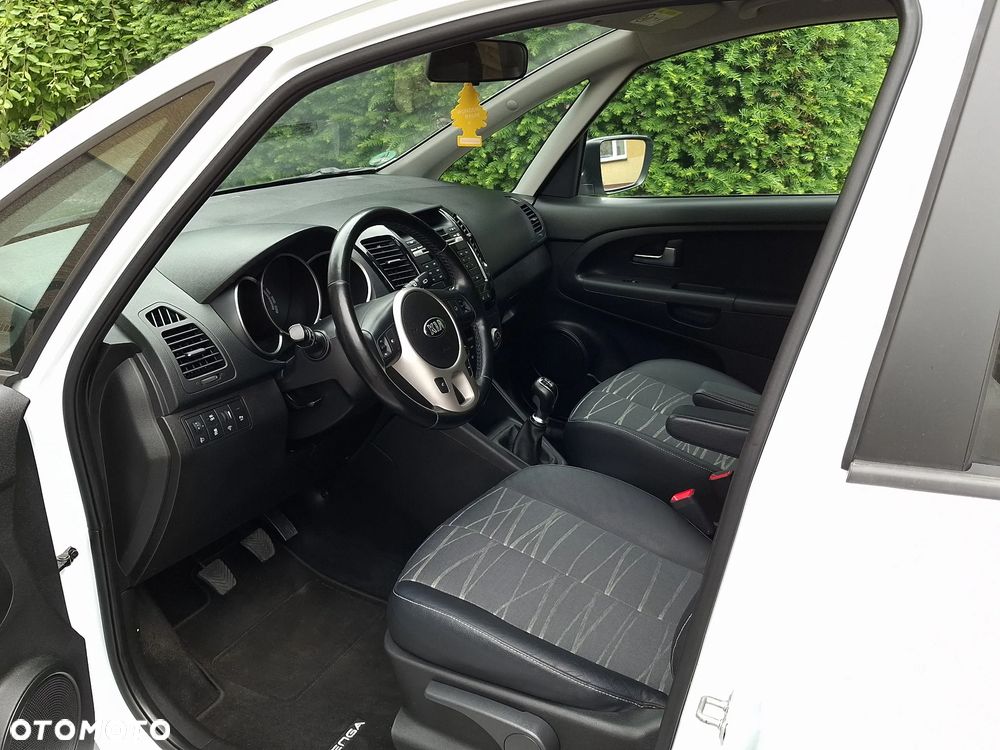 Kia Venga 1.6 CVVT Dream-Team Edition - 5