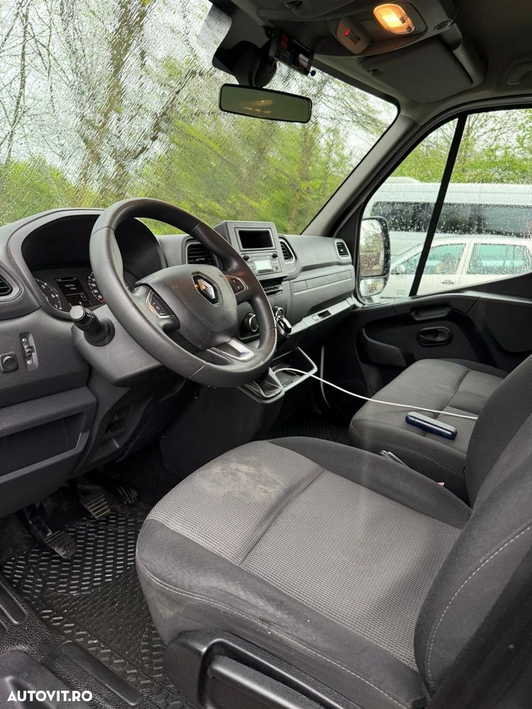 Renault Master Box - 3
