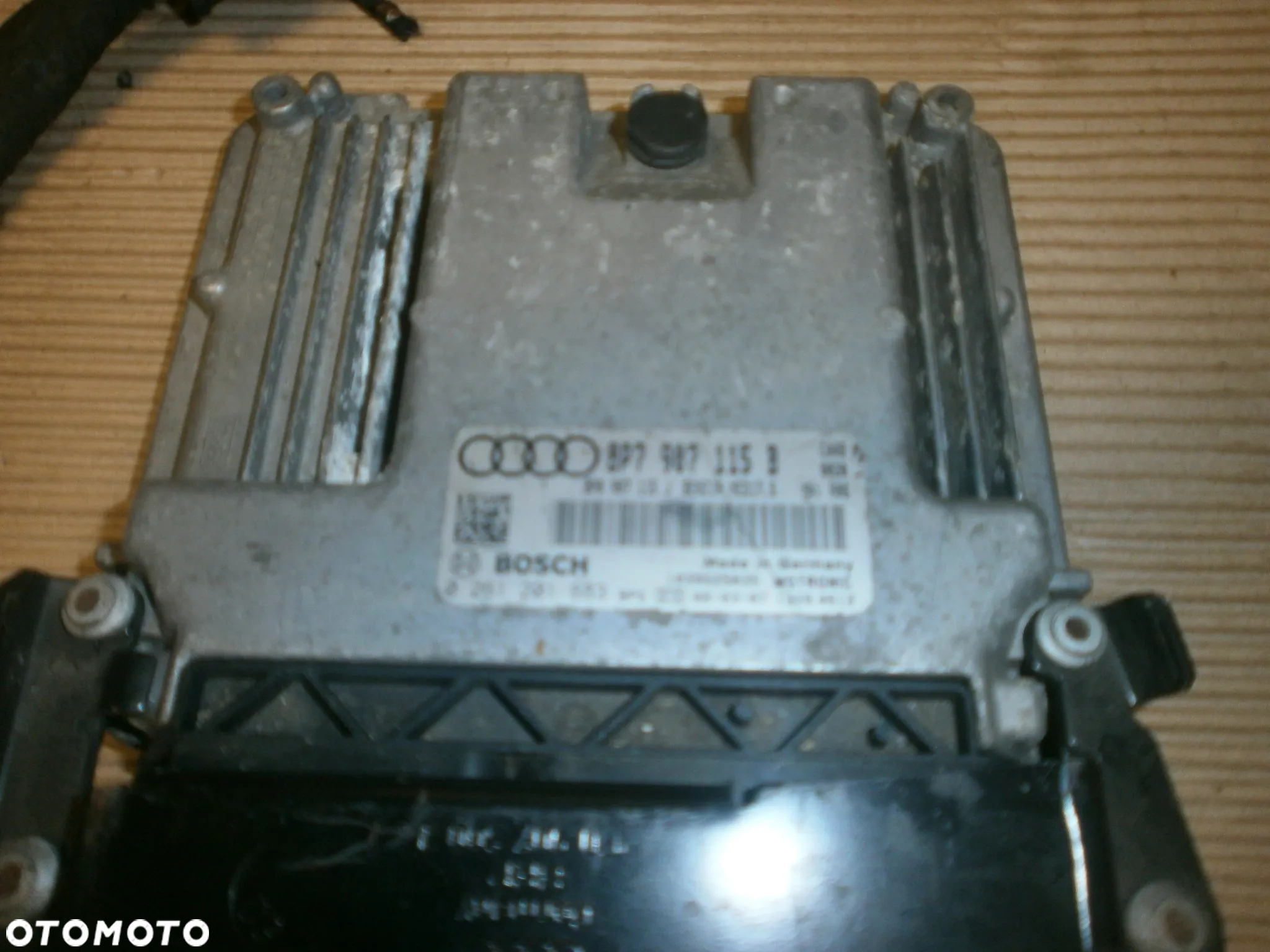 Sterownik silnika 8P7907115B 2.0 TFSI AUDI VW - 2