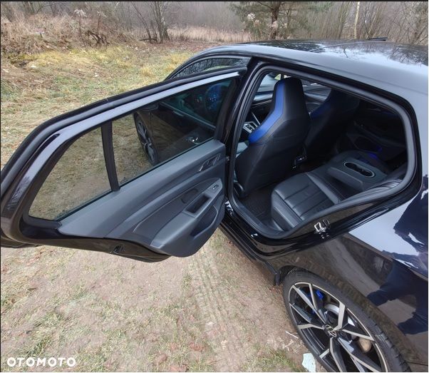 Volkswagen Golf - 30