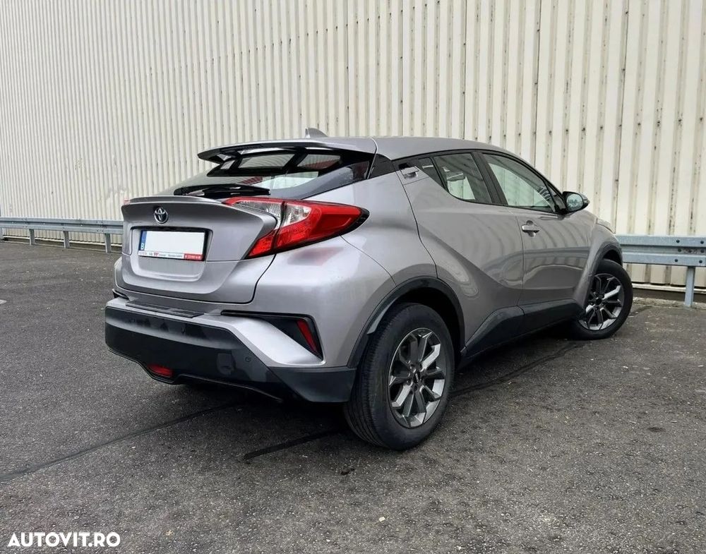 Toyota C-HR - 5
