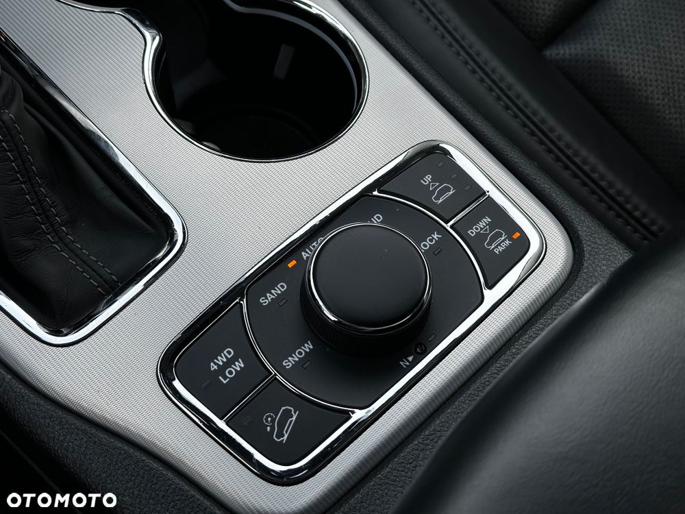 Jeep Grand Cherokee 3.0 CRD Summit - 27