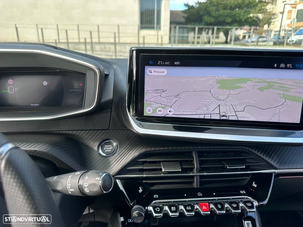 Peugeot e-208 GT - 19