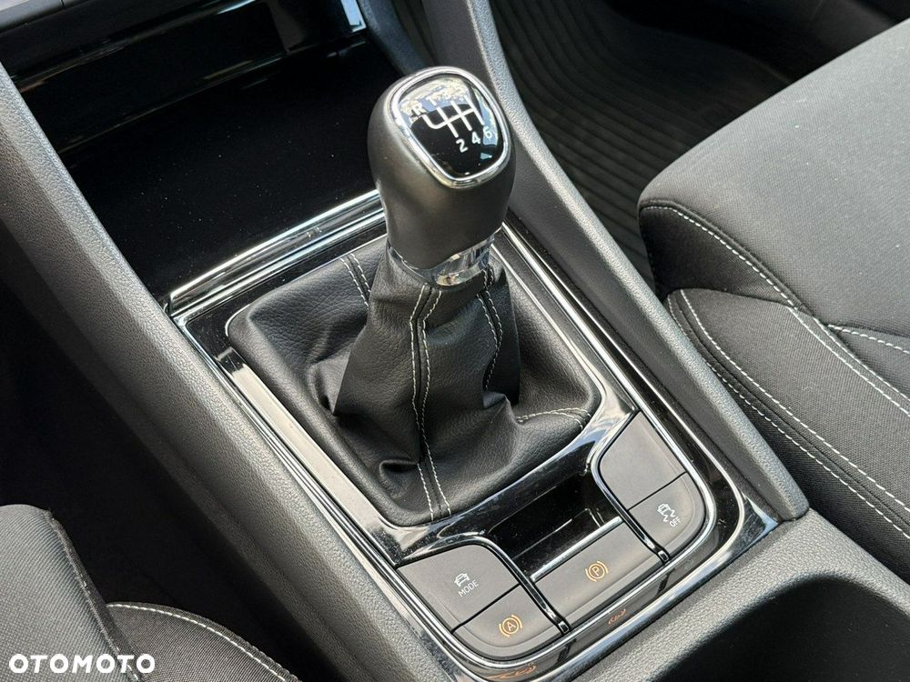 Skoda Karoq 1.5 TSI ACT GPF 4x2 Sportline - 29