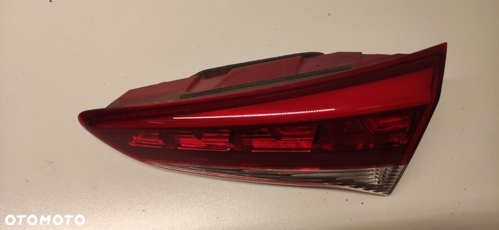 HYUNDAI TUCSON II III LAMPA PRAWA TYŁ TYLNA W KLAPĘ LED 15-18 - 2