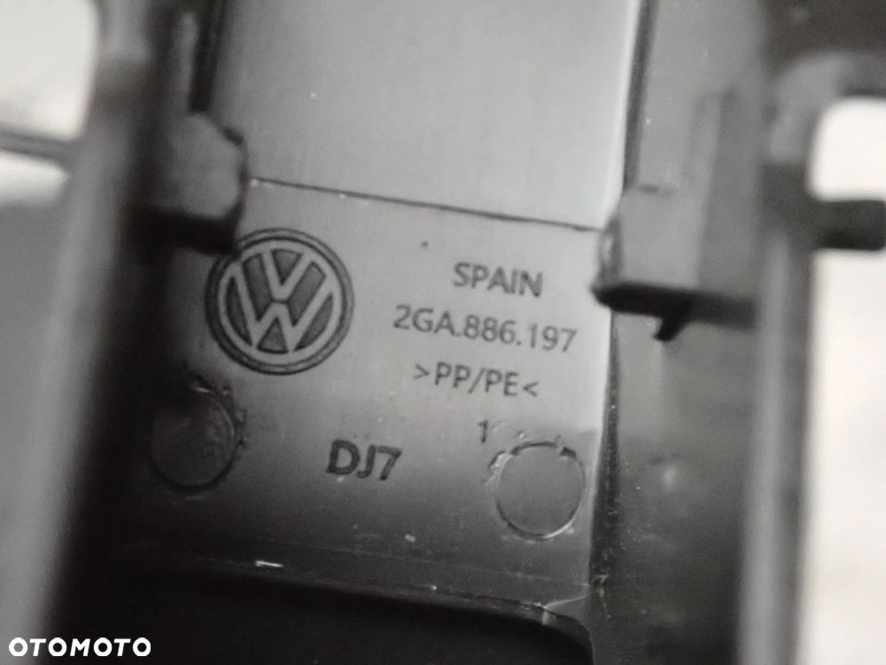 ZASLEPKA FOTELA VW TOURAN III  5TA  - 1123729XX, 1123728XX, 5H0887233B, 5TA885318, 5TA885317, 5E3887233A, 5G0887233C, 2GA858848, 2GA858847, 5TA883391B, 5TA883392B, 5TA885779, 5TA885750, 5Q0886193, 10A886197A, 2GA886197, 5TA885749, 5TA867464, 5TA867574, 5G0887187, 575887187, 575887233, 11A886197, 9918018344LH, 9918018345RH 40 ZŁ - 20