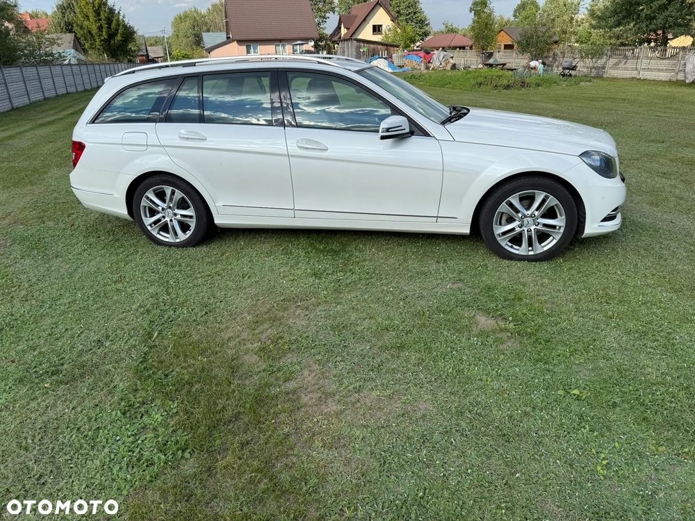 Mercedes-Benz Klasa C 180 CGI BlueEff Avantgarde - 6