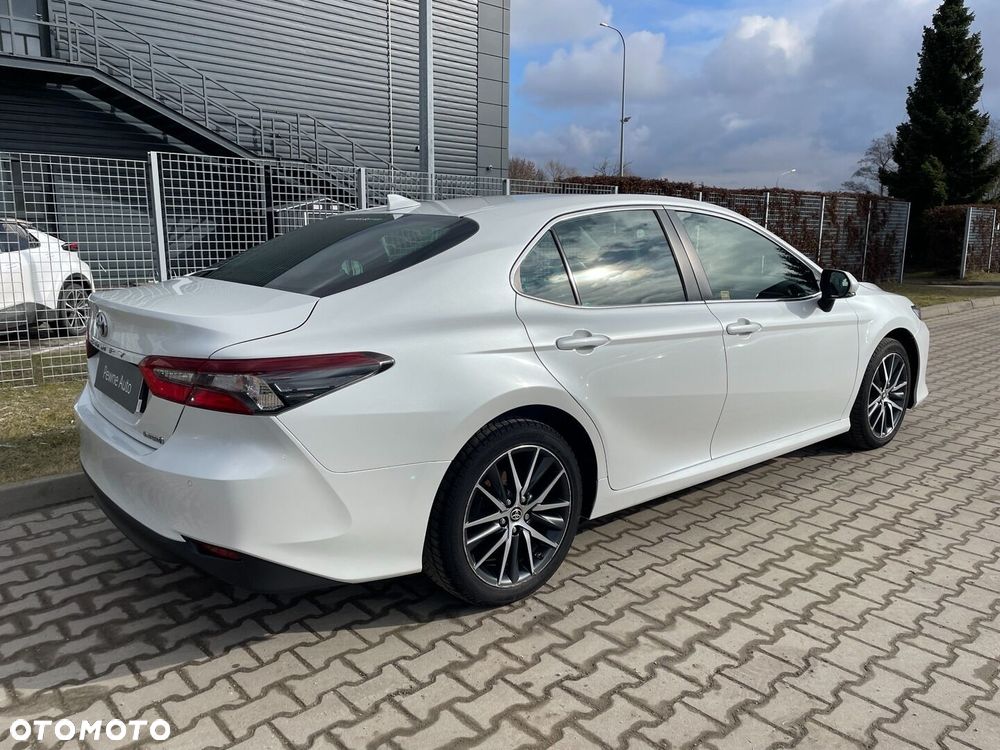 Toyota Camry 2.5 Hybrid Prestige CVT - 21