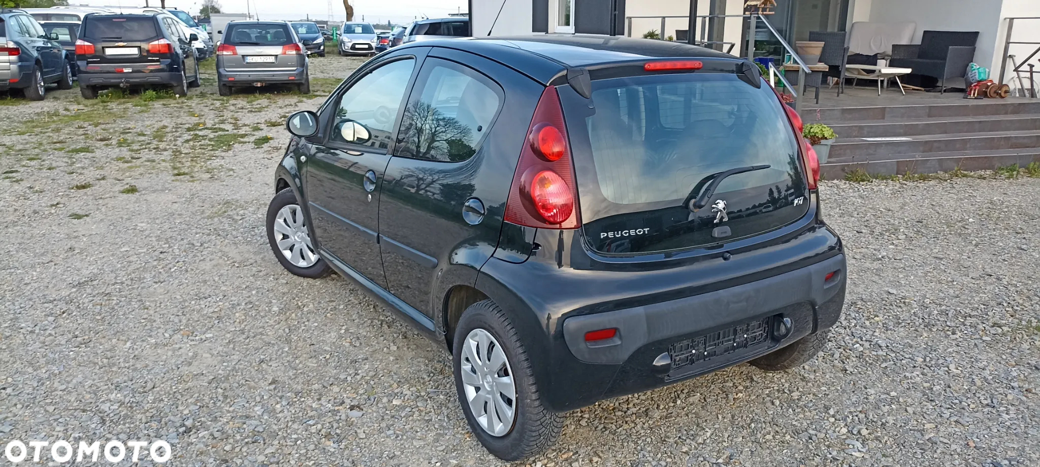 Peugeot 107 1.0 Happy - 12
