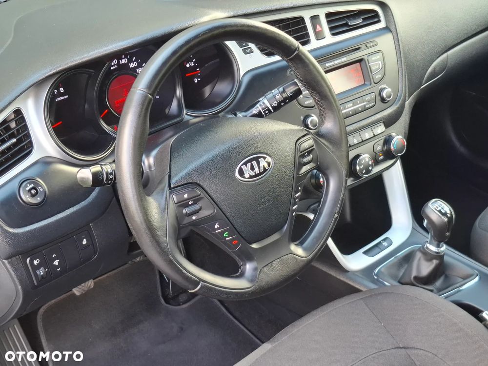 Kia Ceed 1.4 CVVT Spirit - 19
