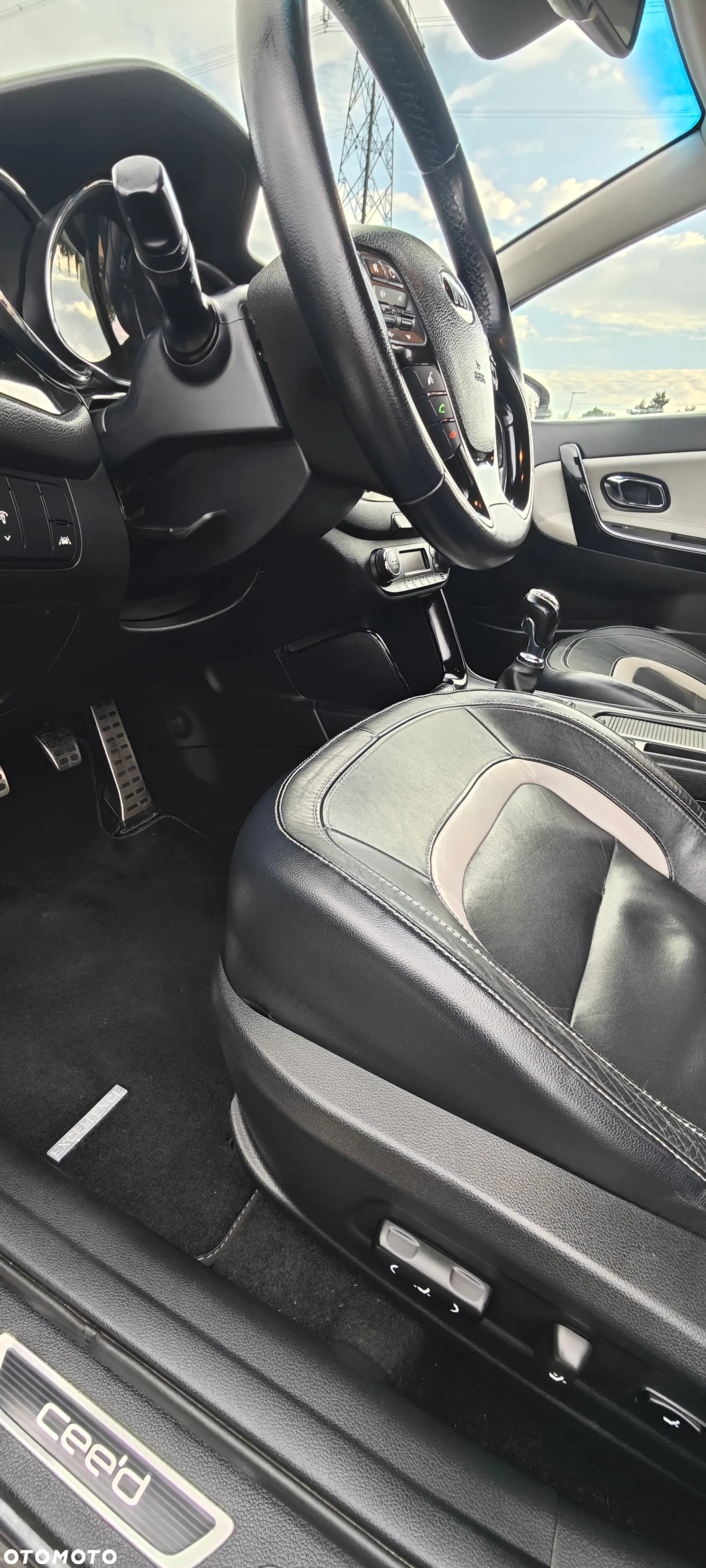 Kia Ceed - 15