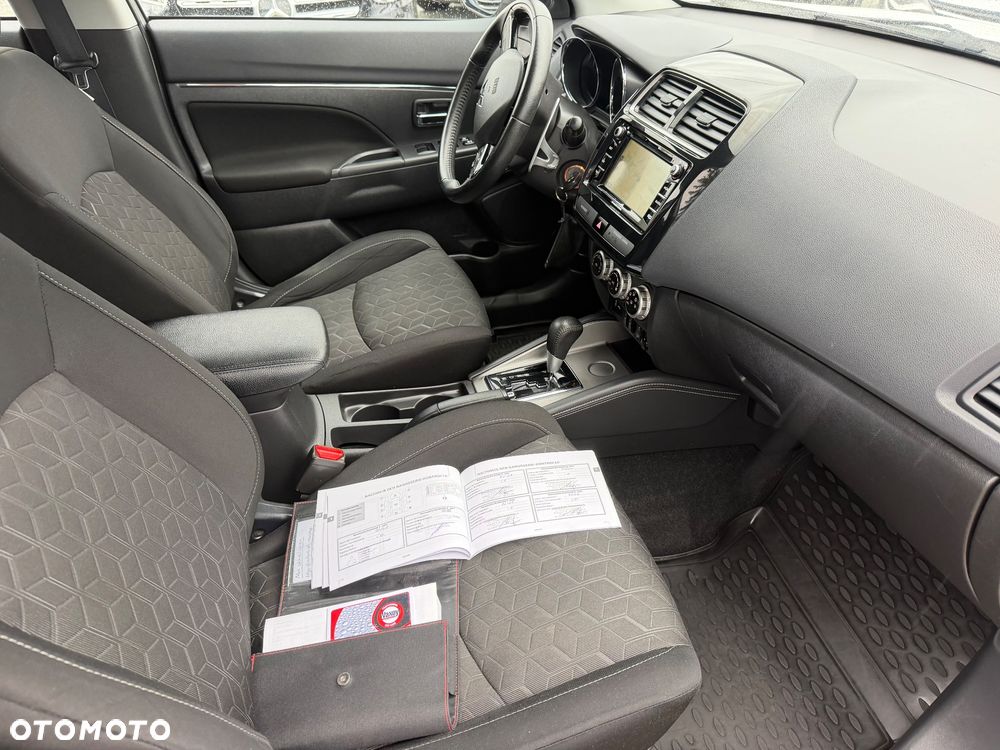 Mitsubishi ASX - 15
