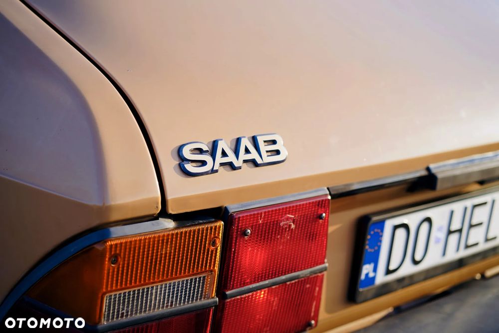 Saab 900 - 7