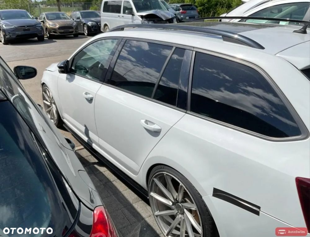 Skoda Octavia 2.0 TDI 4x4 RS Challenge DSG - 4