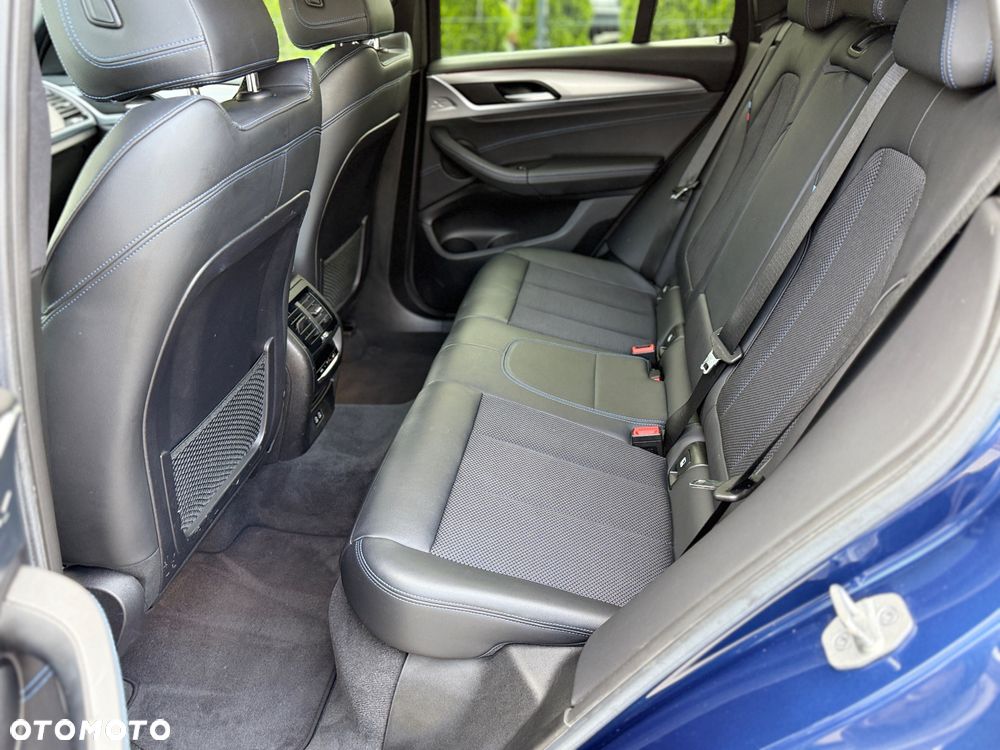 BMW X3 sDrive18d M Sport - 11