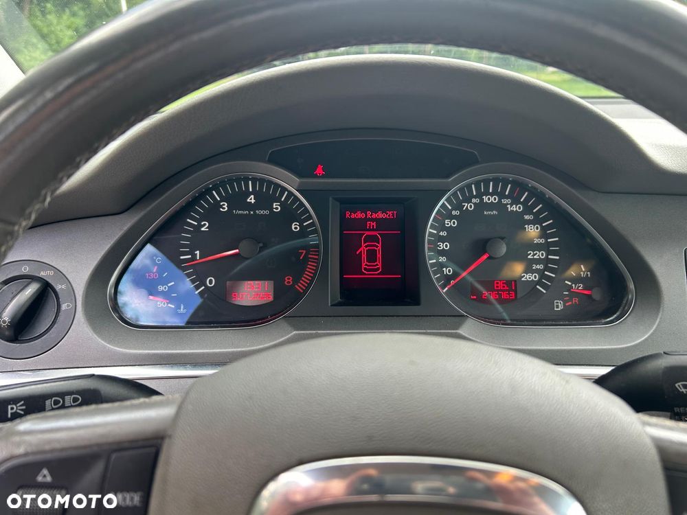 Audi A6 Limousine 2.4 - 26