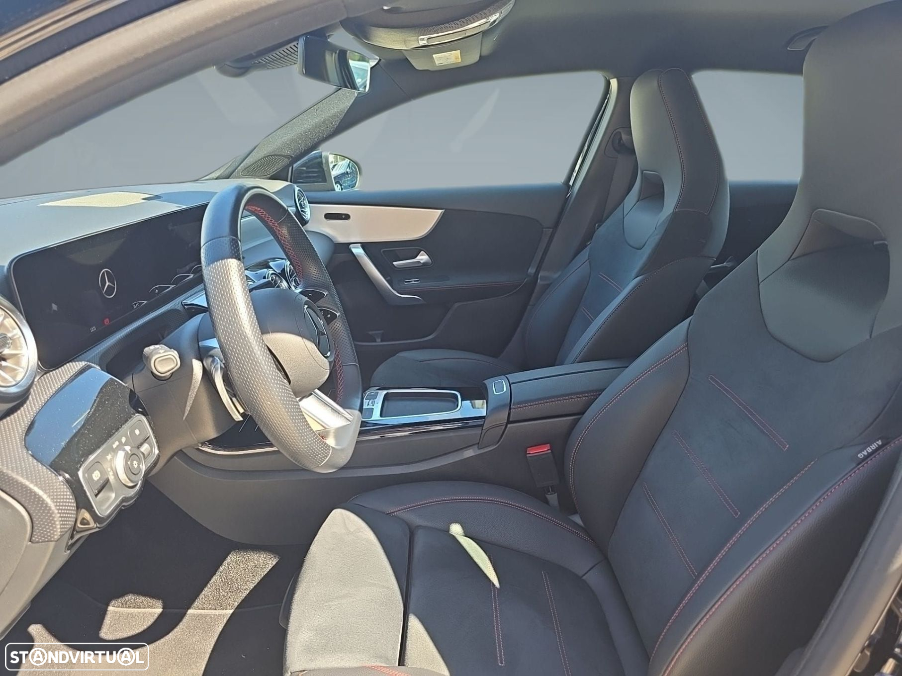 Mercedes-Benz A 250 e AMG Line - 11