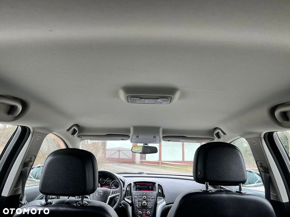 Opel Astra 1.4 Turbo Exklusiv - 32