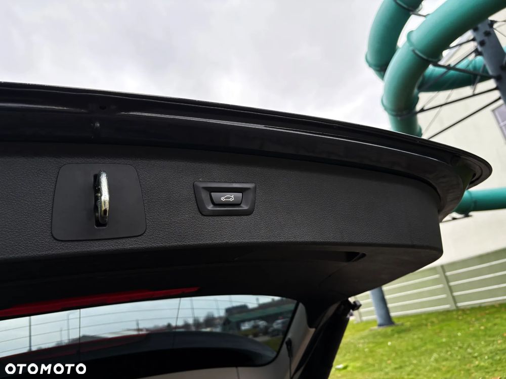 BMW Seria 2 218d Luxury Line - 24