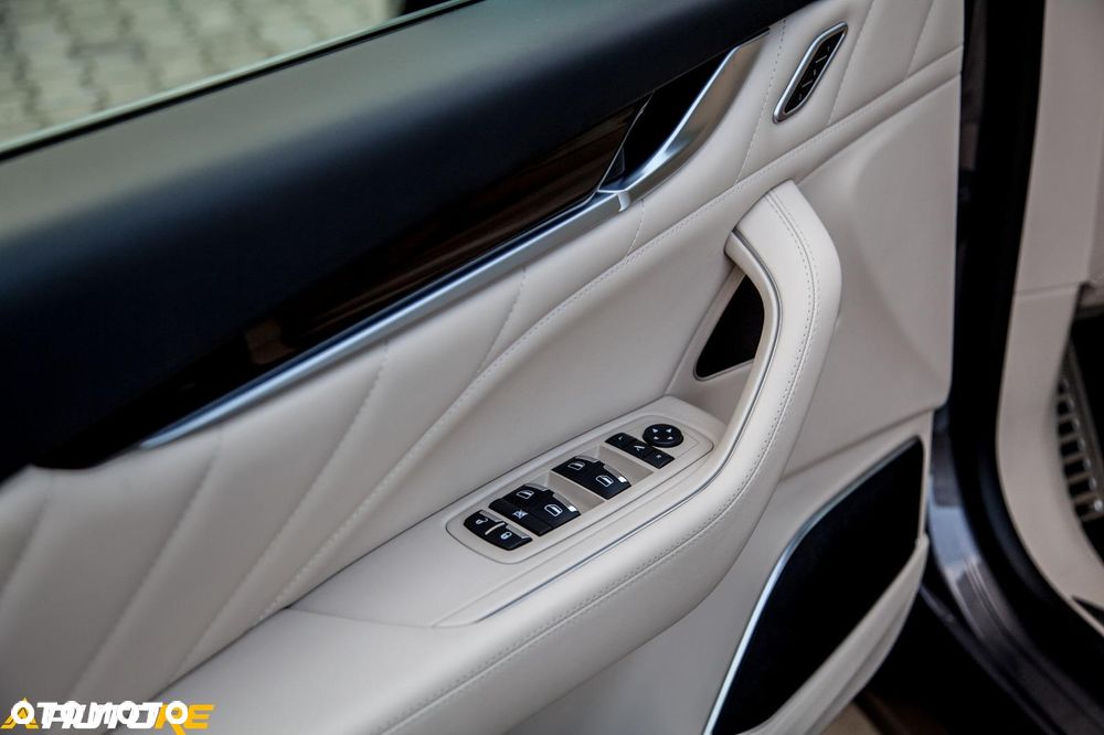 Maserati Levante Q4 GranLusso - 14