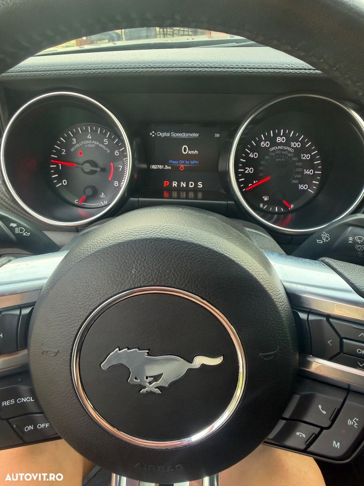 Ford Mustang - 10