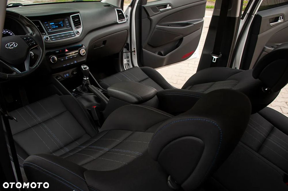 Hyundai Tucson 1.6 GDI BlueDrive Comfort 2WD - 26