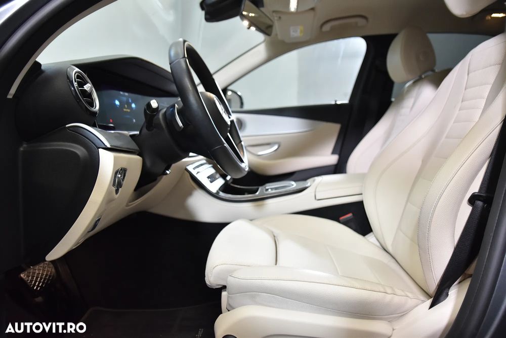 Mercedes-Benz E 200 Aut. - 24