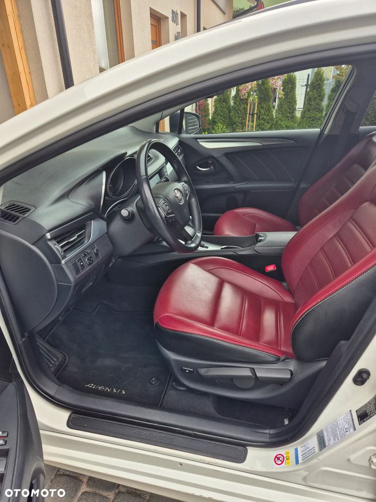 Toyota Avensis 1.8 Selection MS - 8