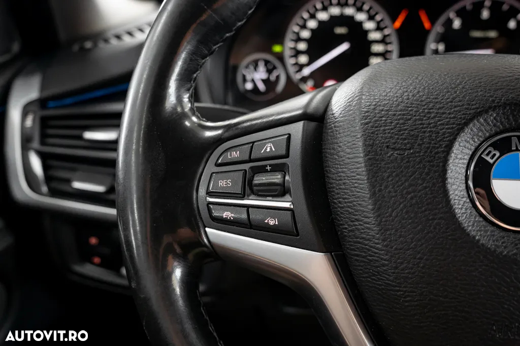 BMW X5 xDrive30d - 36