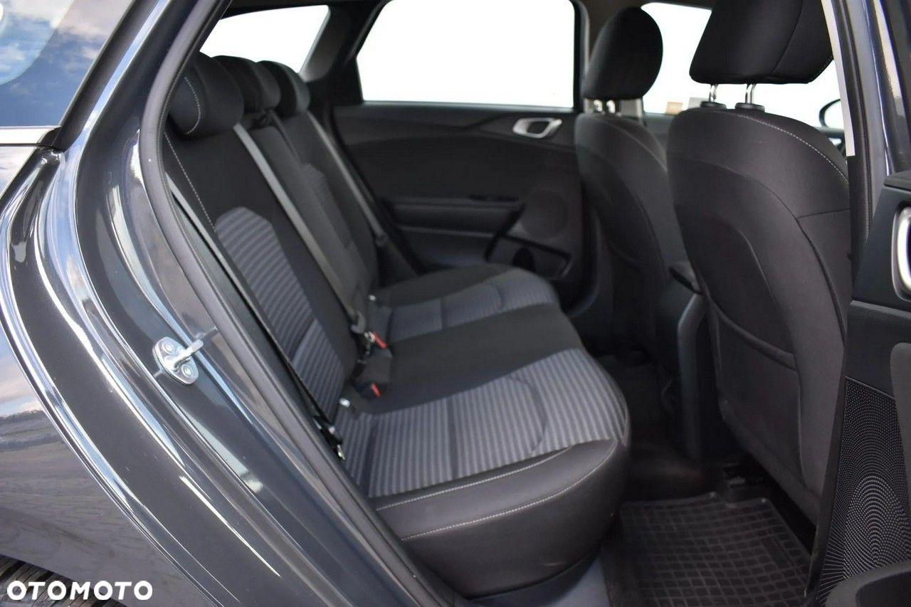 Kia Ceed 1.5 T-GDI M - 7