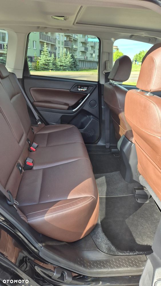 Subaru Forester 2.0 XT Platinum Lineartronic - 25