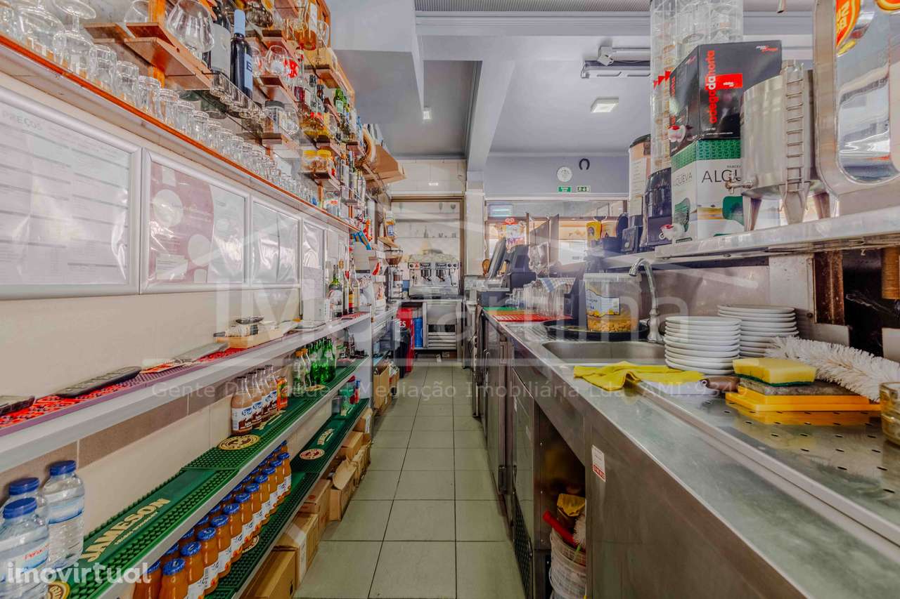 Espaço comercial para venda no Cacém - Grande imagem: 5/15