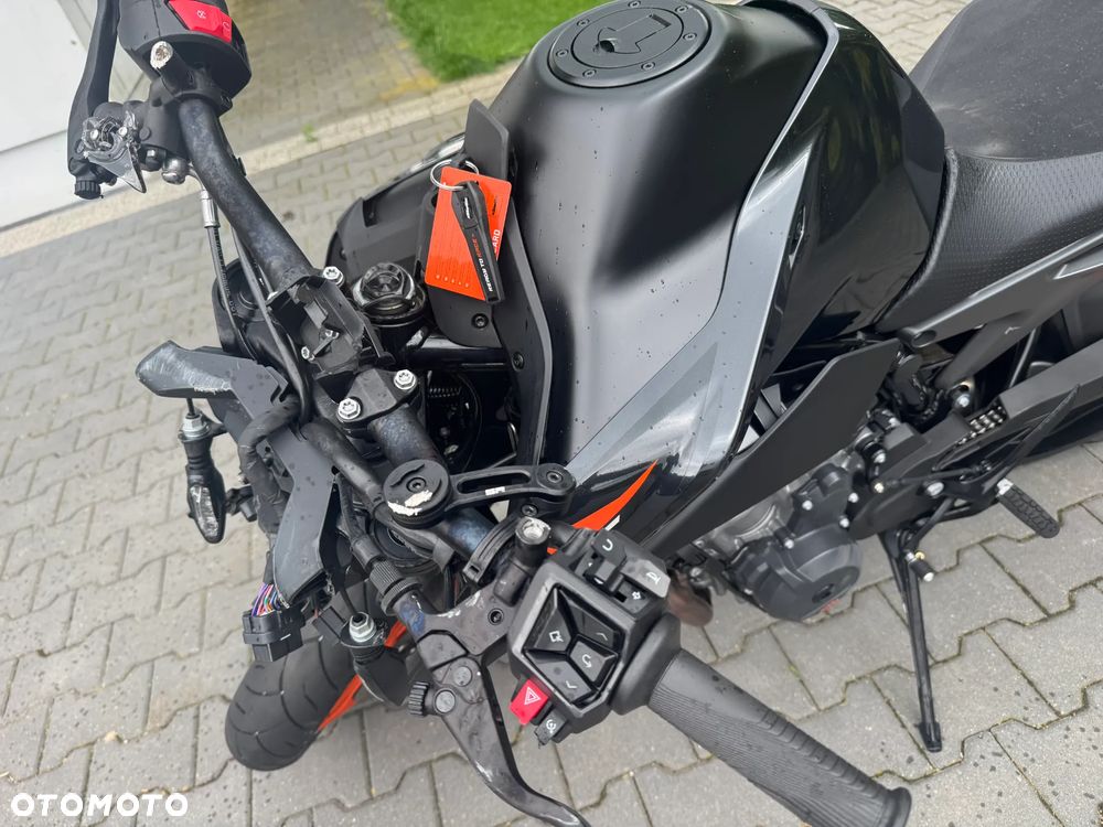 KTM Duke 790 - 28