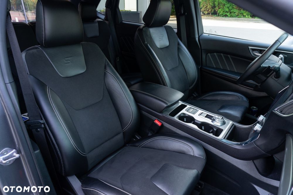 Ford Edge - 9