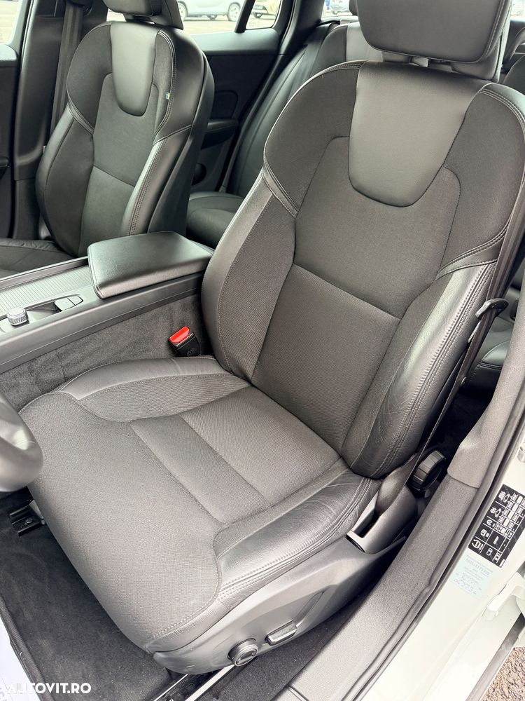Volvo V60 D3 Momentum Pro - 9