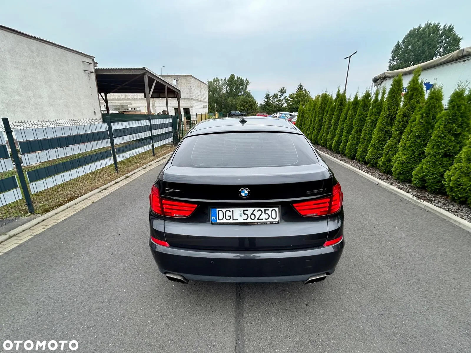 BMW Seria 5 550i - 2