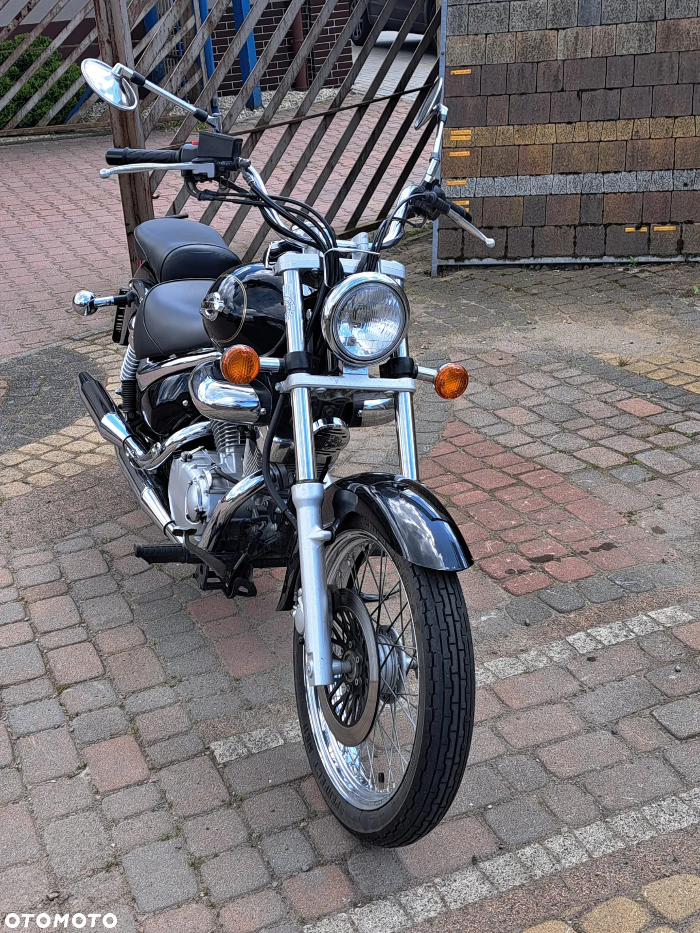 Suzuki Marauder - 14