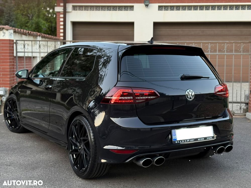 Volkswagen Golf - 4