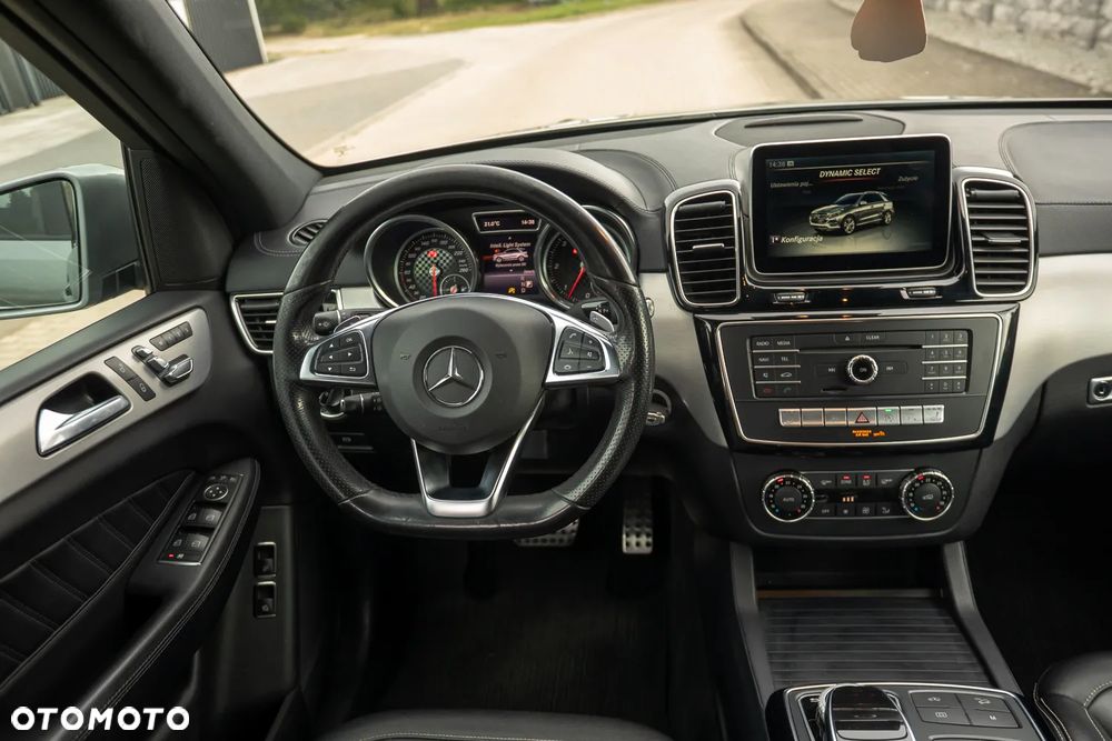 Mercedes-Benz GLE - 23