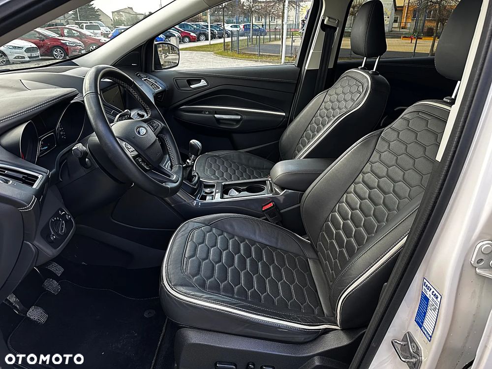 Ford Kuga - 27
