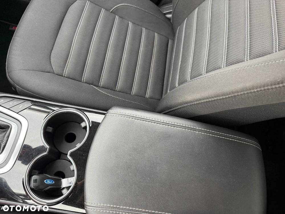 Ford Galaxy 2.0 TDCi 4WD Titanium PowerShift - 35
