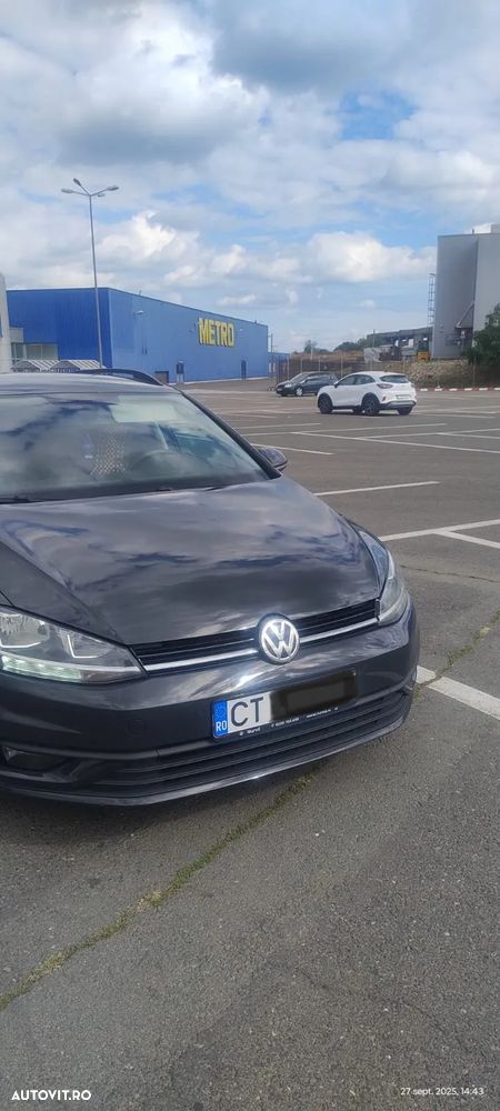 Volkswagen Golf 1.6 TDI Comfortline - 4