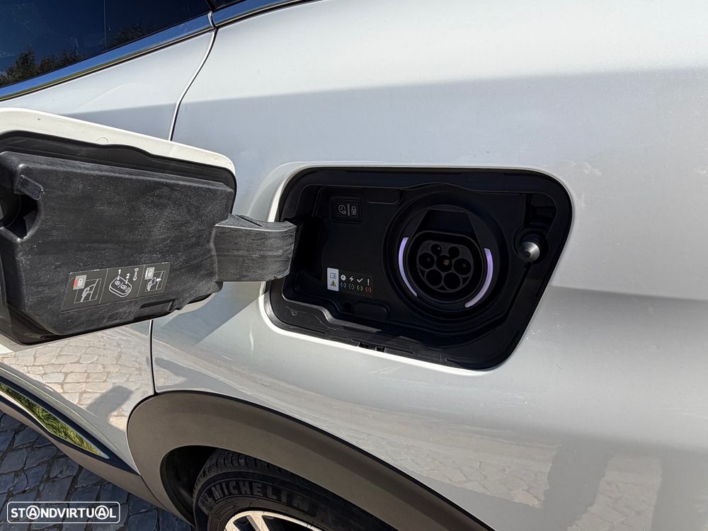 Peugeot 3008 1.6 Hybrid4 GT Pack e-EAT8 - 23