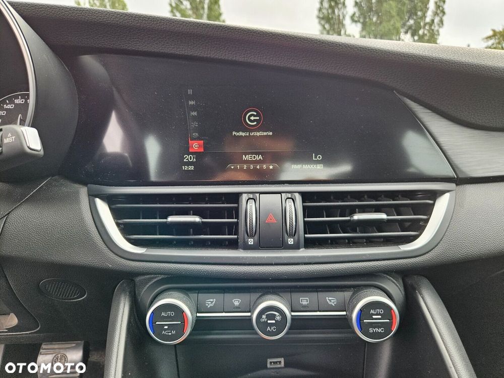 Alfa Romeo Giulia 2.0 Turbo - 21
