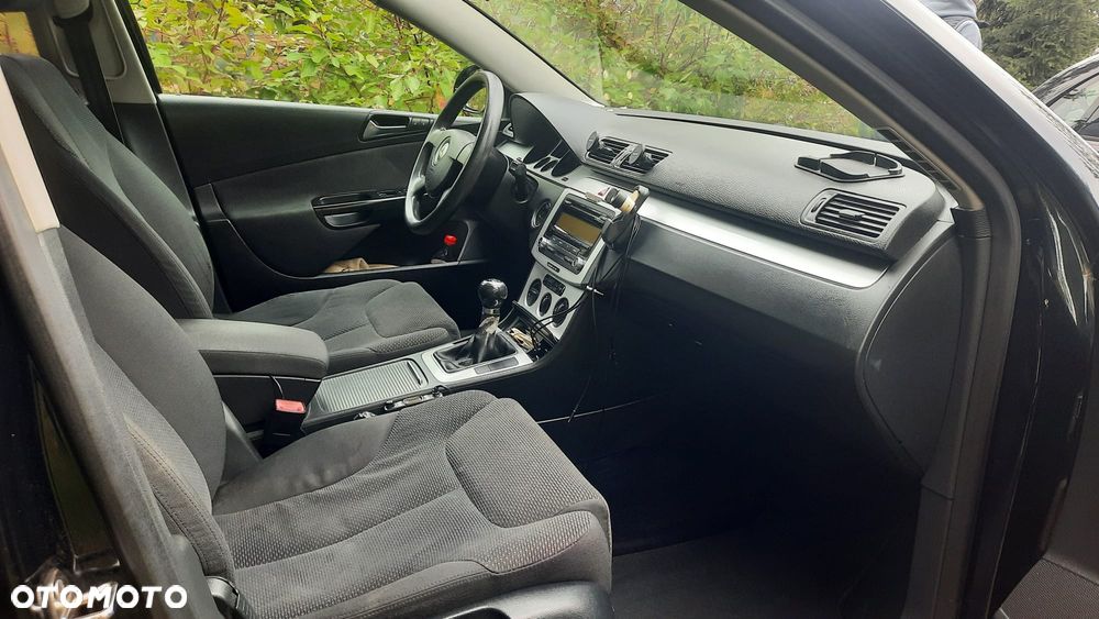 Volkswagen Passat 1.9 TDI Comfortline - 8