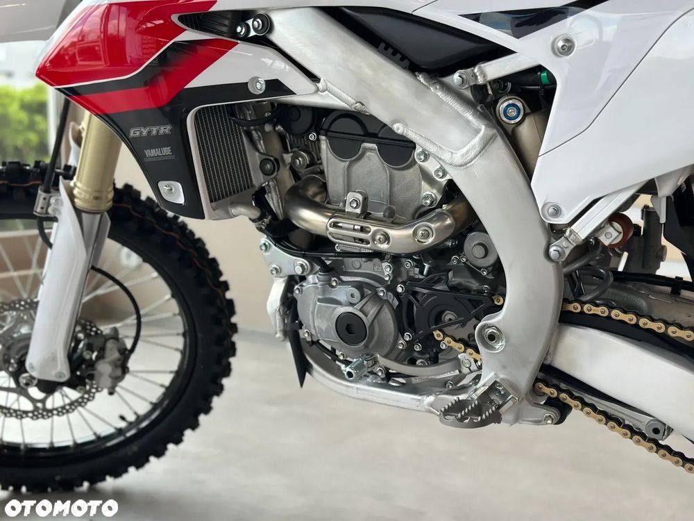 Yamaha YZ - 9