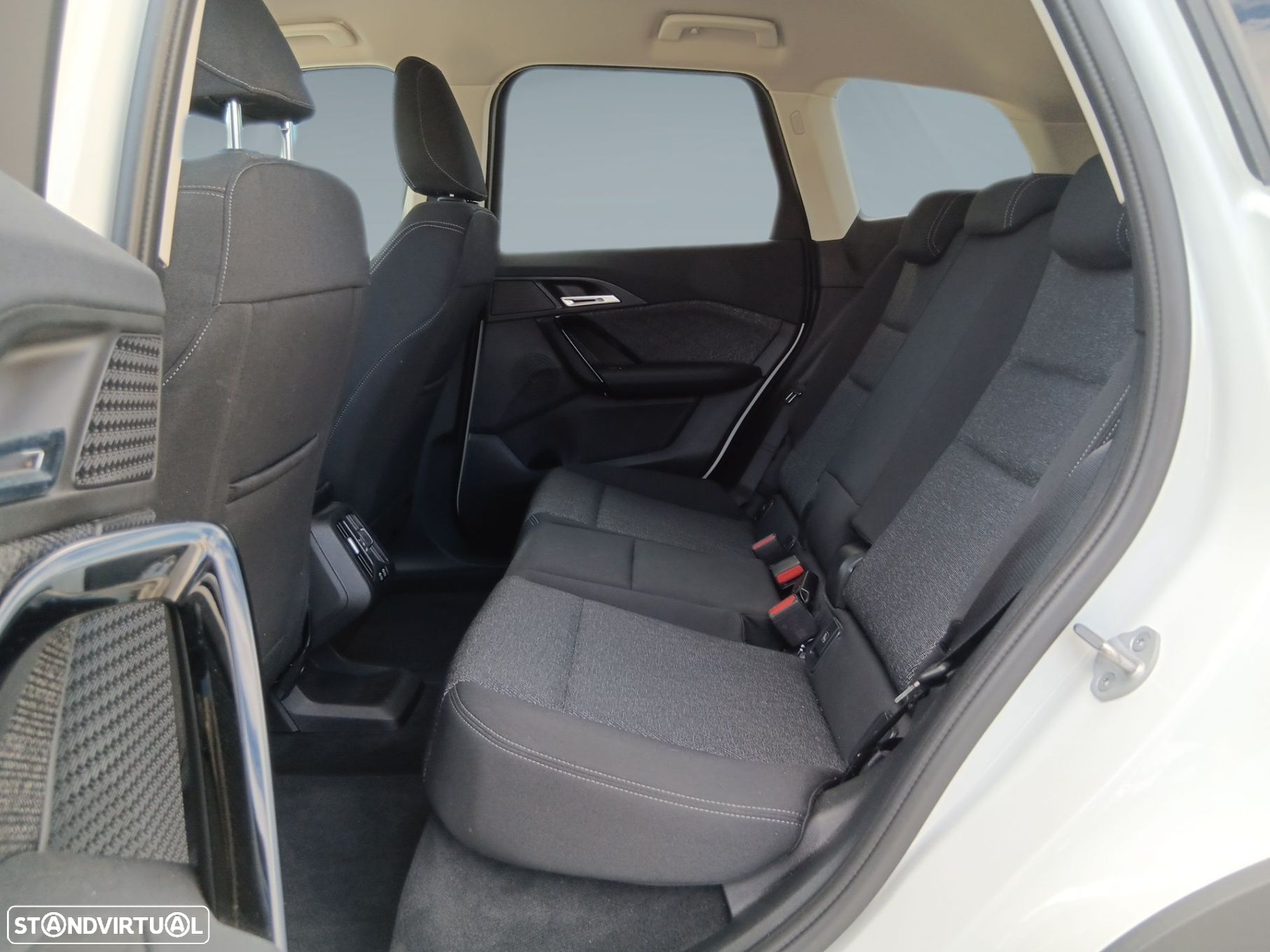 BMW iX1 xDrive30 - 12